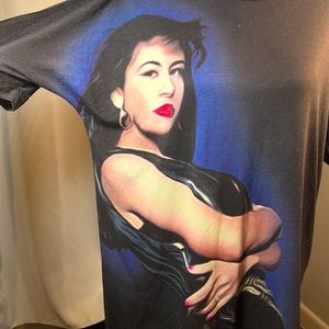 Selena MAC T-shirt Sz L